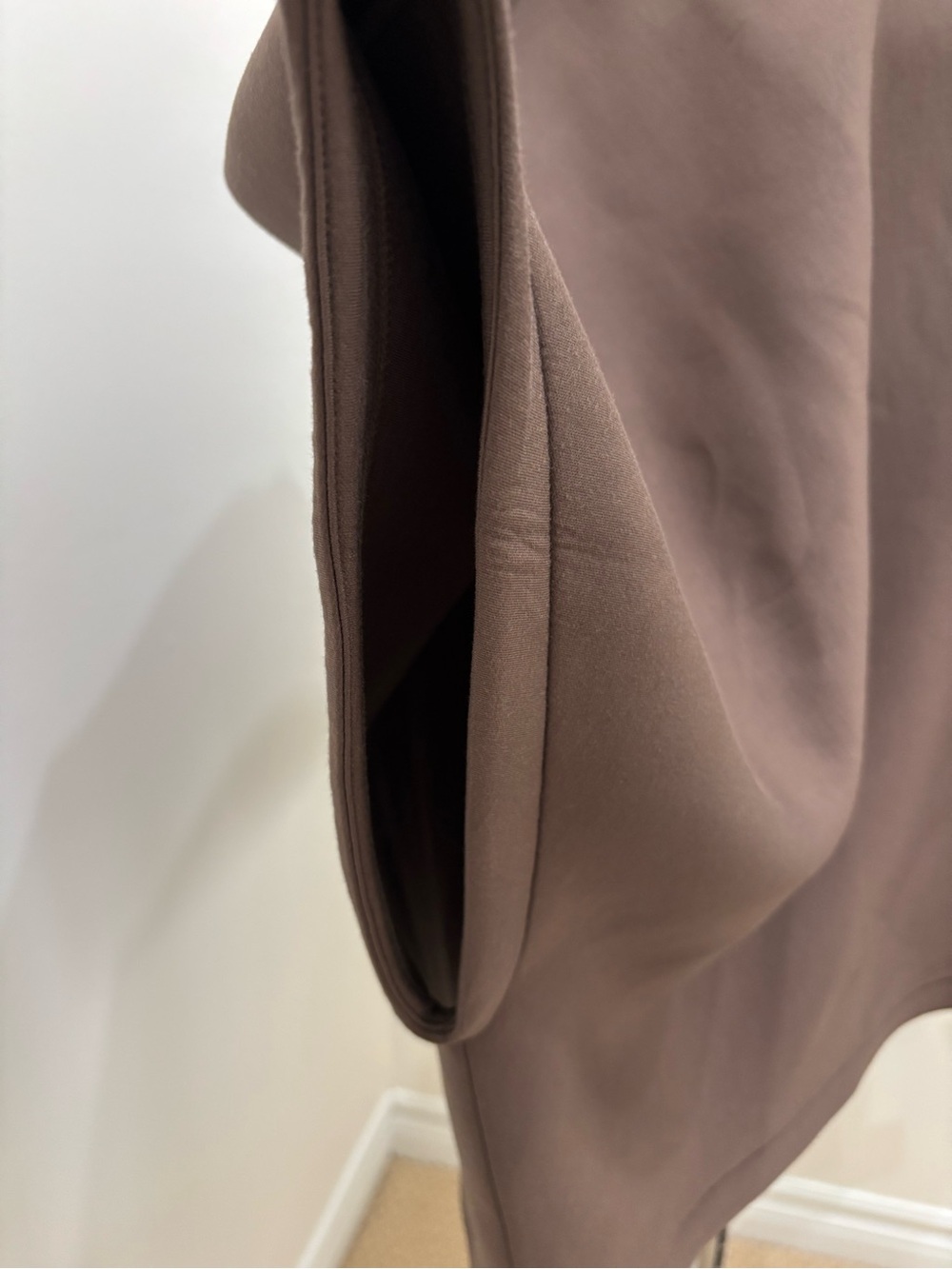 LEZÉ the Label Charlotte Poncho in Espresso - Size L/XL (NWT) - Picture 3 of 5